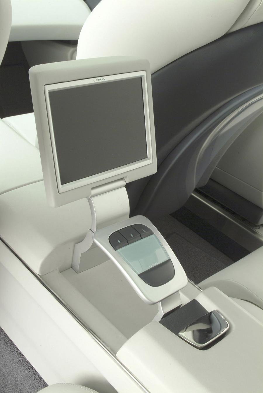  Lexus HPX Concept 2003 года  (фото 31 из 47)